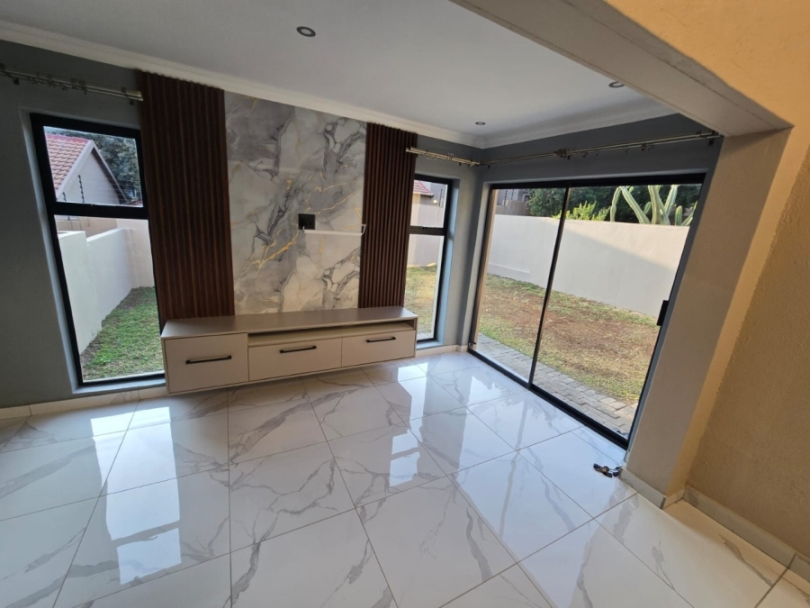 To Let 3 Bedroom Property for Rent in Cashan North West